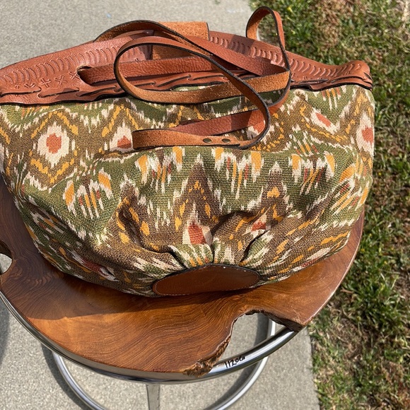 Patricia Nash crossbody/bucket bag - Picture 5 of 11